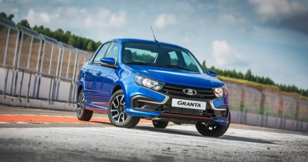 Granta Седан Drive Active/Sportline фото №4