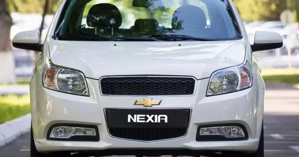 Nexia Седан фото №3