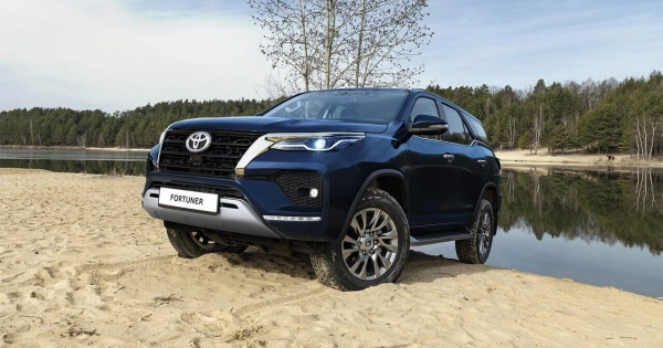 Fortuner Внедорожник 5 дв. фото №2