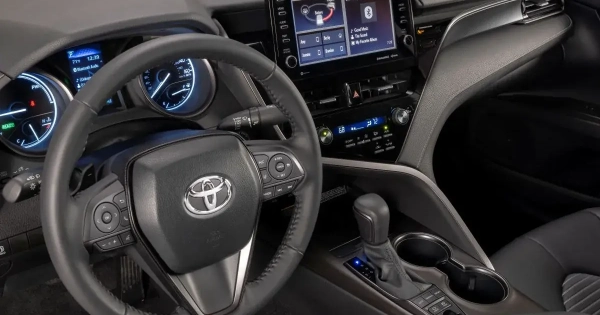 Camry Седан фото №8