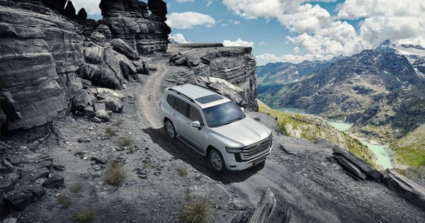 Land Cruiser Внедорожник 5 дв. фото №6