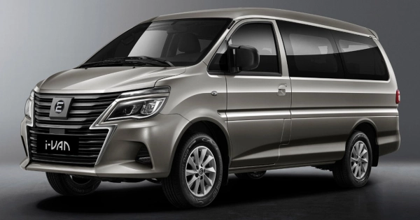 i-VAN Минивэн фото №1