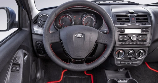 Granta Лифтбек Drive Active/Sportline фото №6