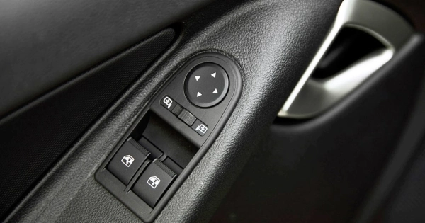Granta Лифтбек Drive Active/Sportline фото №13