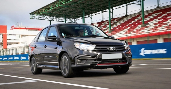 Granta Лифтбек Drive Active/Sportline фото №3