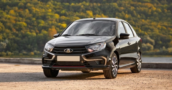 Granta Лифтбек Drive Active/Sportline фото №1
