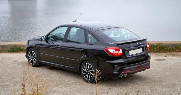 Granta Лифтбек Drive Active/Sportline фото №22