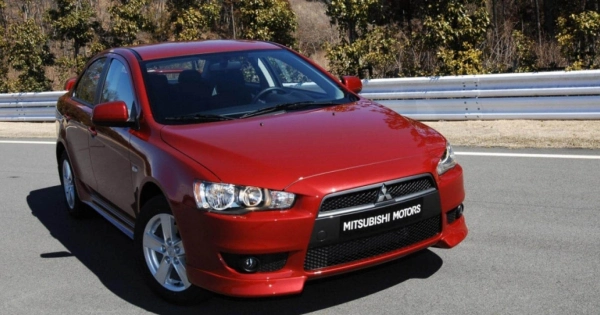 Lancer Седан фото №5