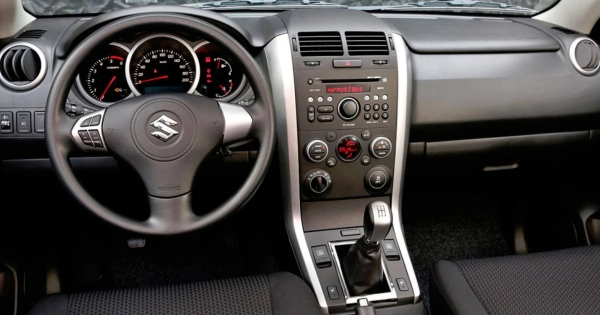 Grand Vitara Внедорожник 3 дв. фото №2