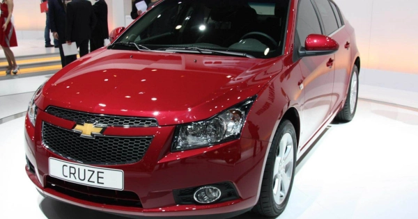 Cruze Хэтчбек 5 дв. фото №1