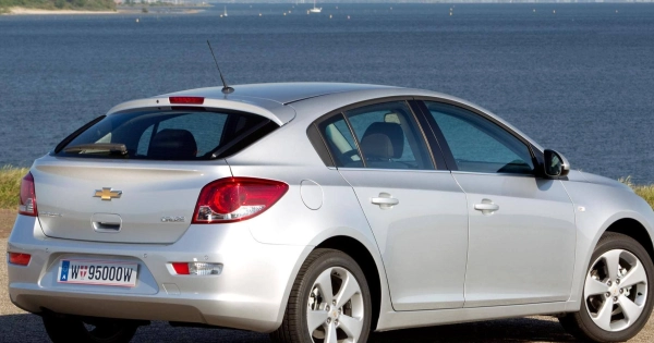 Cruze Хэтчбек 5 дв. фото №11